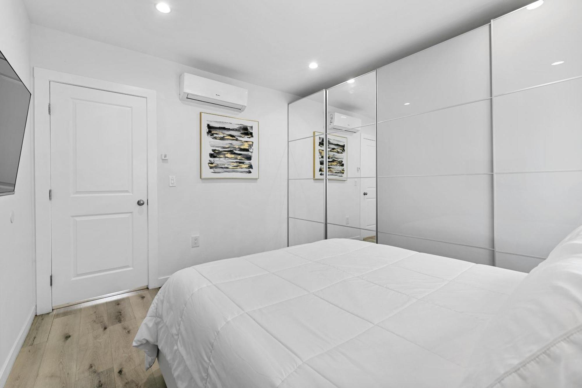 Muirfield Chic City Bungalow With Parking Los Angeles Exterior photo
