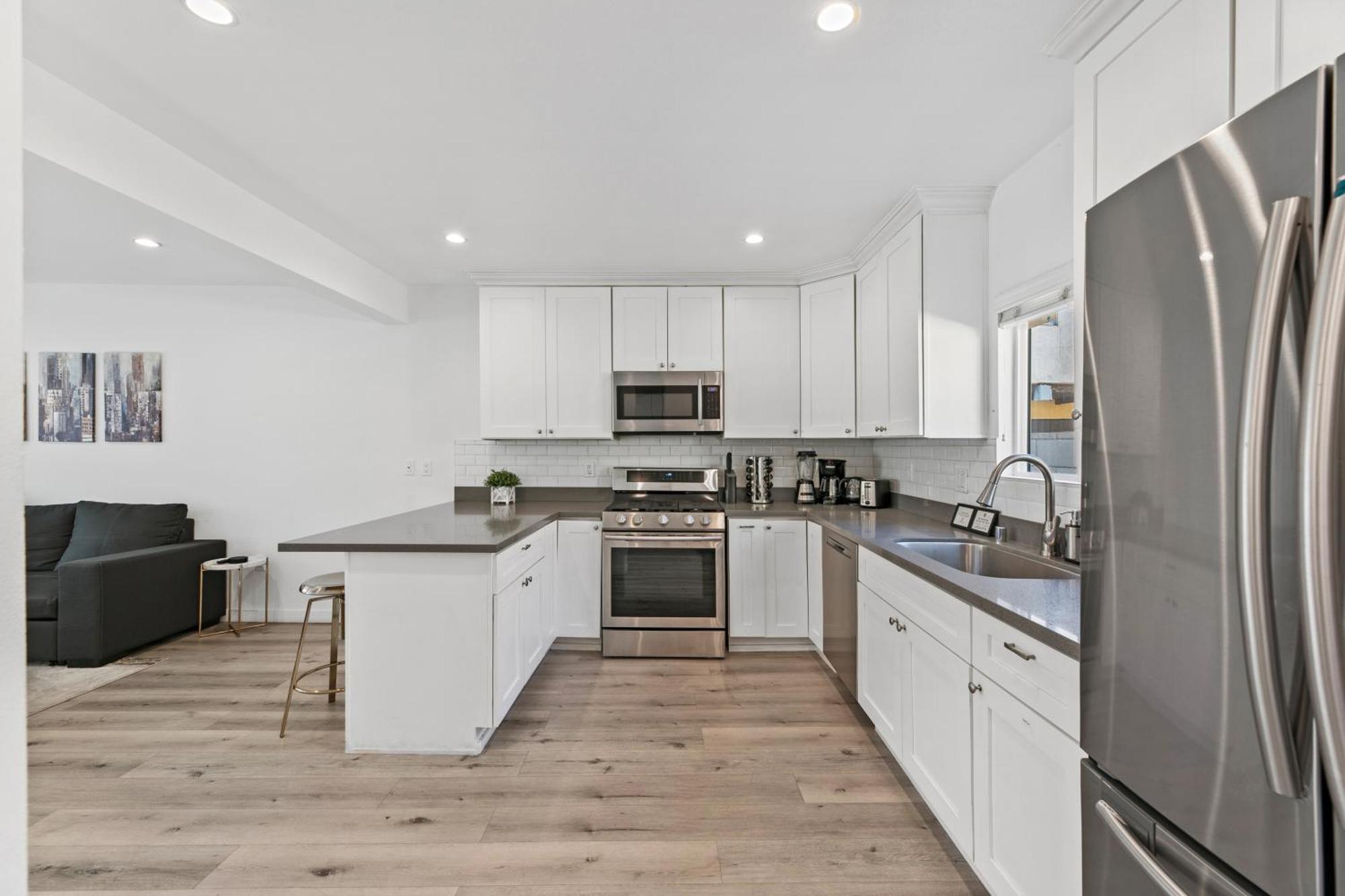 Muirfield Chic City Bungalow With Parking Los Angeles Exterior photo